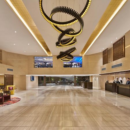 Holiday Inn Golden Mile By Ihg Гонконг Екстер'єр фото