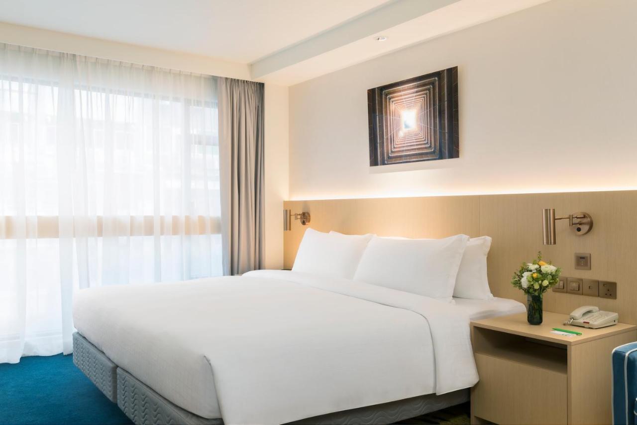 Holiday Inn Golden Mile By Ihg Гонконг Екстер'єр фото