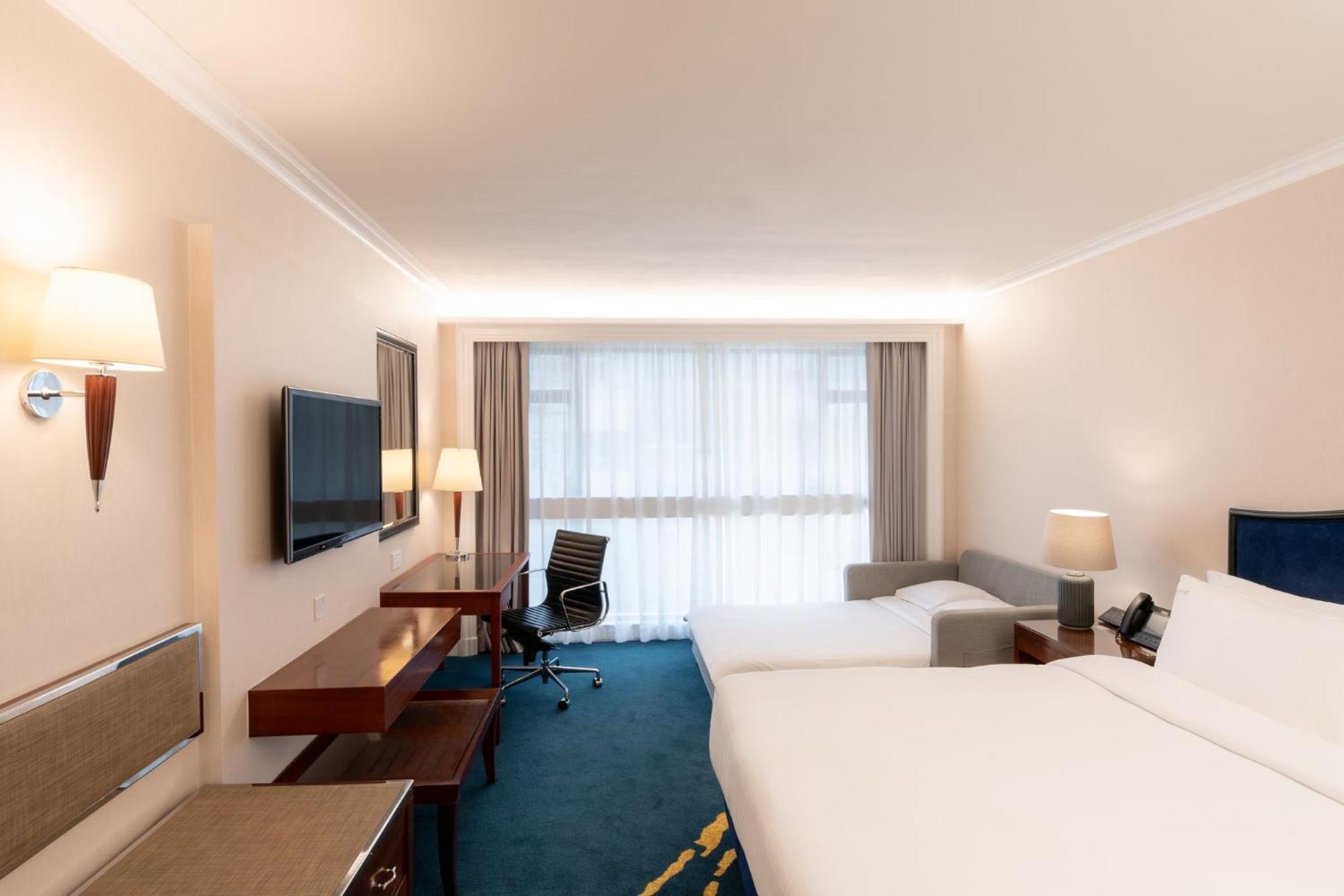 Holiday Inn Golden Mile By Ihg Гонконг Екстер'єр фото